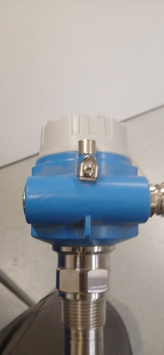 Sonda de nível para sólidos e granulados