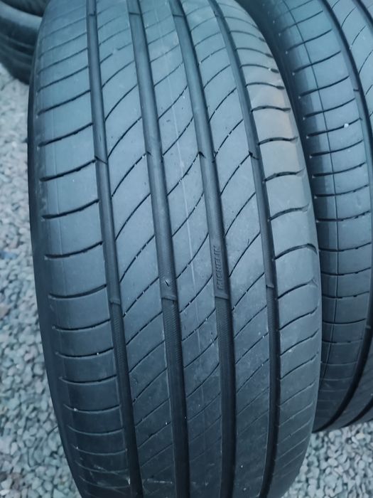 Шини 215/65 R17 Michelin Ptimacy 4