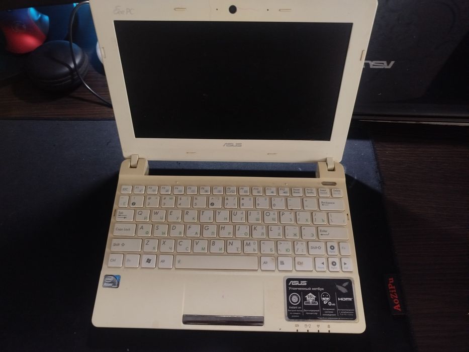 нетбук Asus EeePC101CH