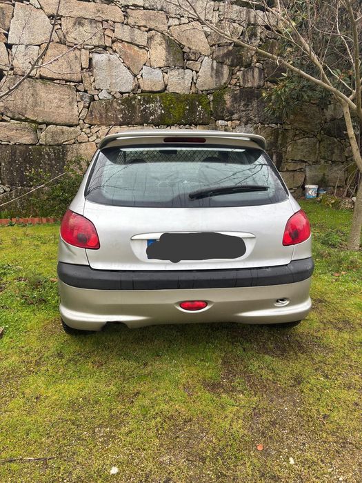 Peugeot 206 comercial