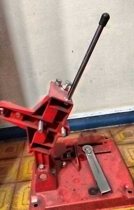 Стойка под угловую шлифмашину 115-125 мм INTERTOOL ST-0002