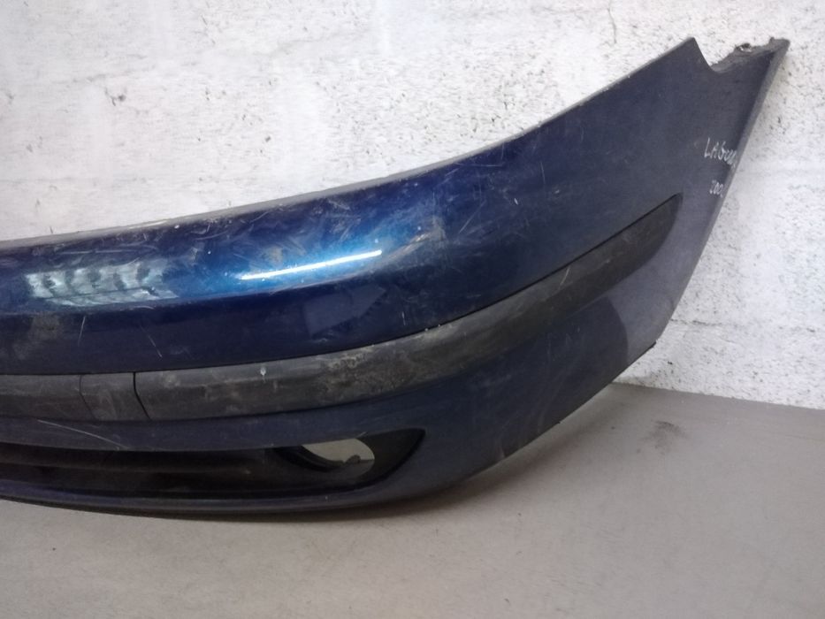 Vendo Para-choque de frente Renault Laguna 2 ano 2000 /03