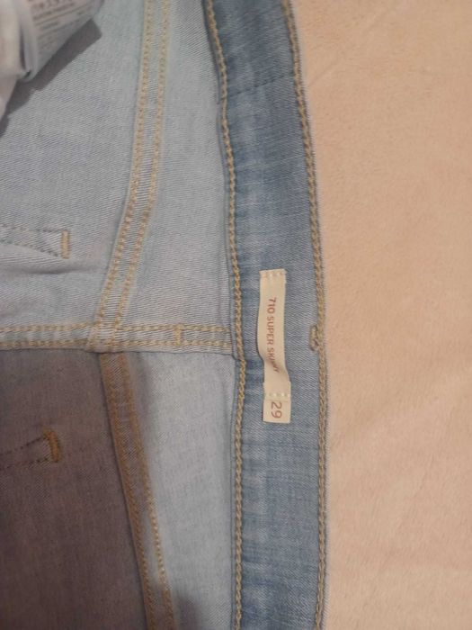 Calças Levi's 710 Super Skinny