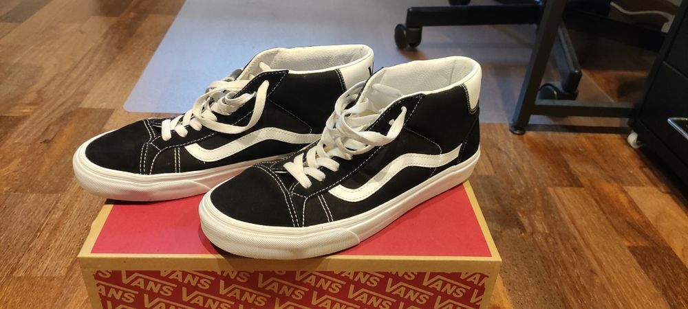 Używane trampki Vans Midskool czarne z zamszem rozmiar 44,5