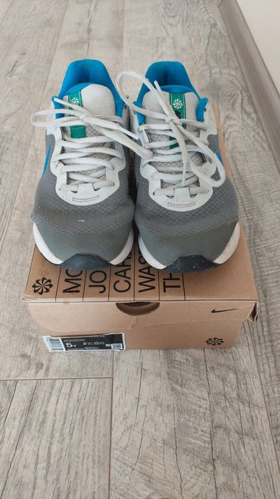 Кросси кроссівки Nike 37