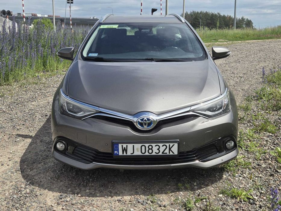 Totota Auris 1.8 hybryda+LPG