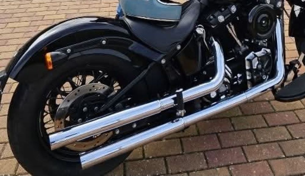 Escapes Vance & hines