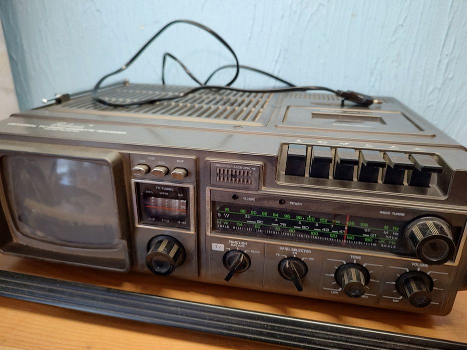 Universal TV radio Broksonic
