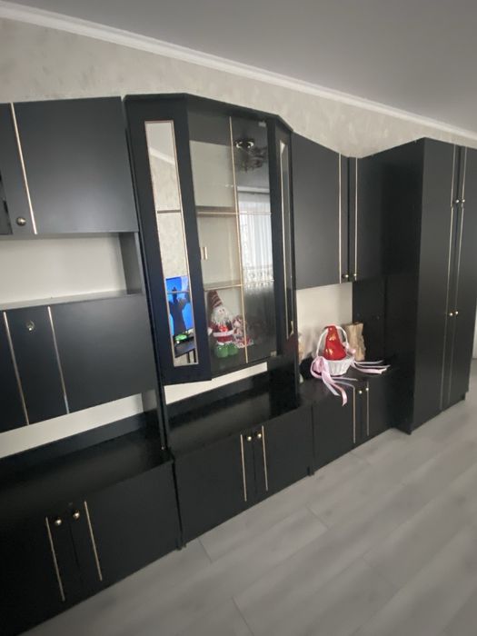 Стінка у вітальню