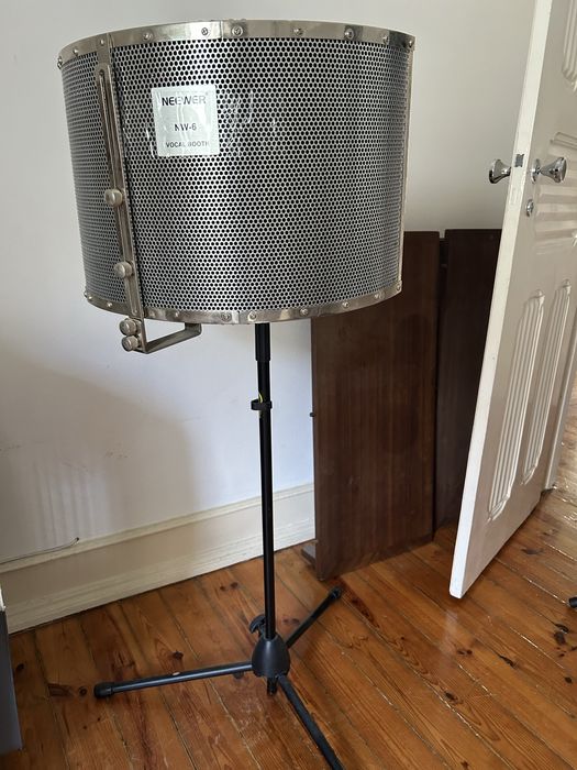 Filtro Acústico / Vocal Booth Neewer NW-6 com Tripé