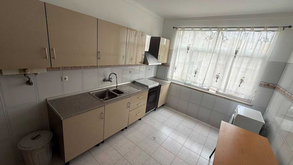 Quarto para alugar a estudante na Cidade Santarem