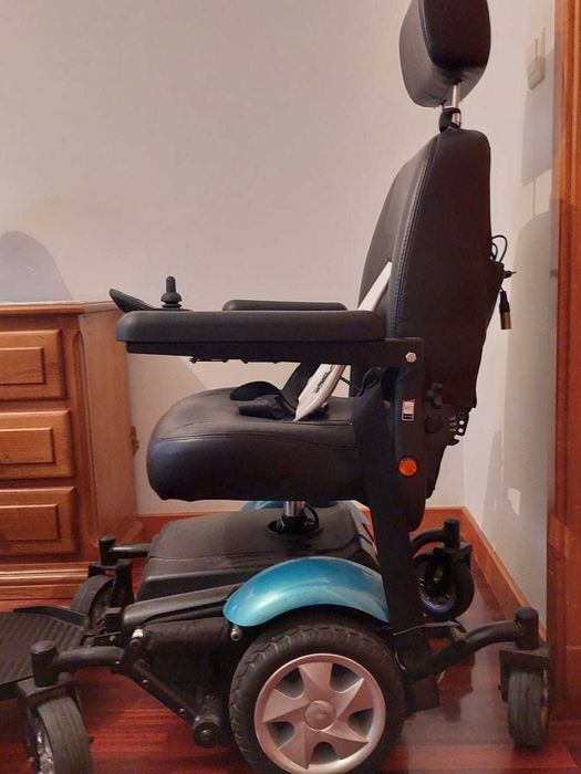 Cadeira de rodas elétrica   R300 Ayuda Dinámicas