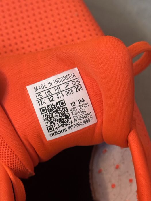 Продас оригинальные кроссовки адидас