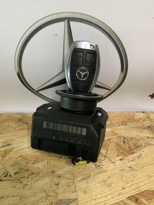 Mercedes C-class w204 блок управіління двигуном замок запалювання