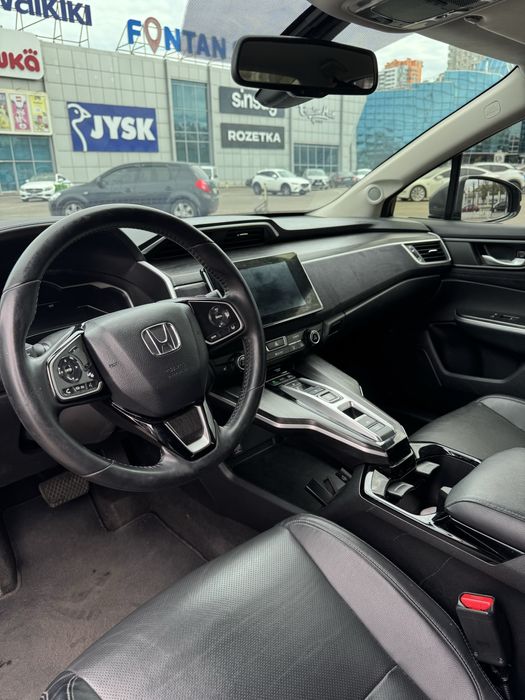 Honda clarity TOURING