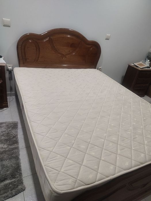 Cama mesinhas e comoda