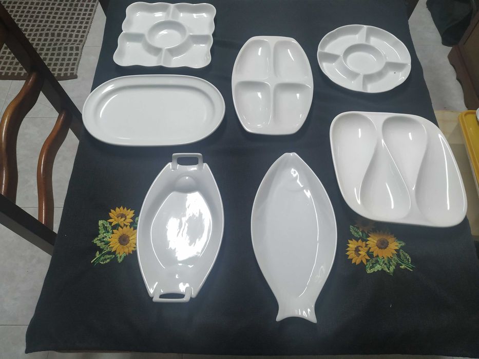 Conjunto 22 Pratos e Travessas NATAL424543119632640003