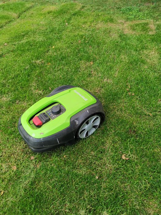 Robot kosiarka Greenworks Optimow M