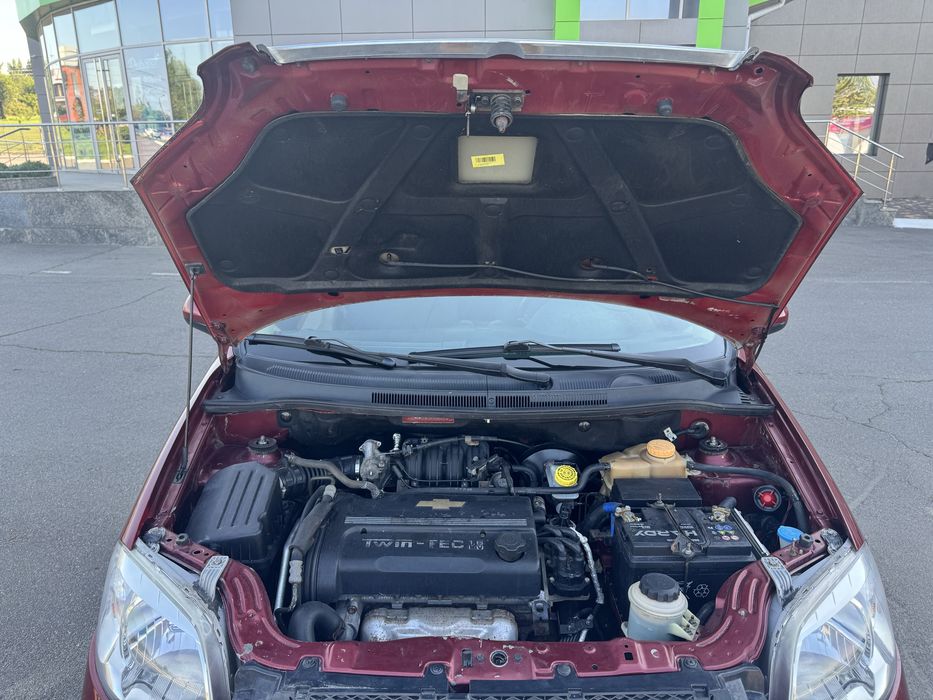 Продам Chevrolet Aveo LT
