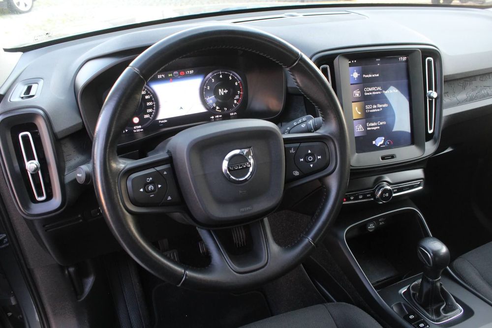 Volvo XC 40 1.5 T3 Momentum Tech Edition