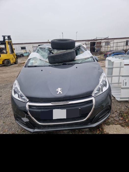 Maska Peugeot 208 I lift 2017r. KTP uszkodzona