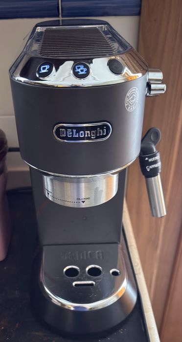 DeLonghi Dedica EC685.BK – 1 mês de uso e garantia