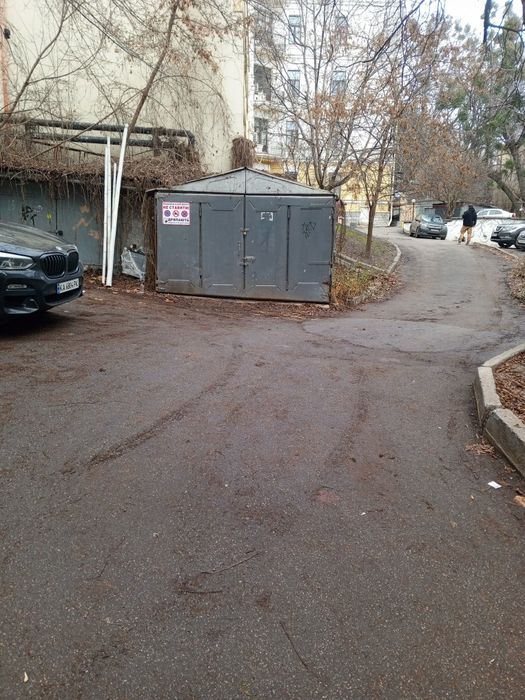 Продаж або Аренда Гараж вул В'ячеслава Липинського 12! ! Центр ! Кладо