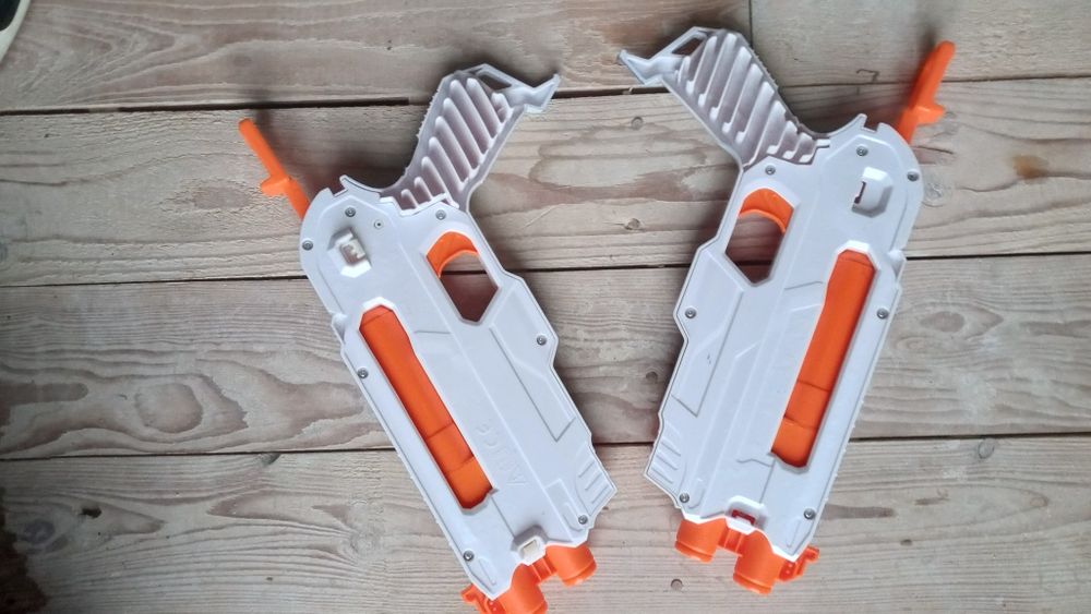 Pistolet łączony nerf