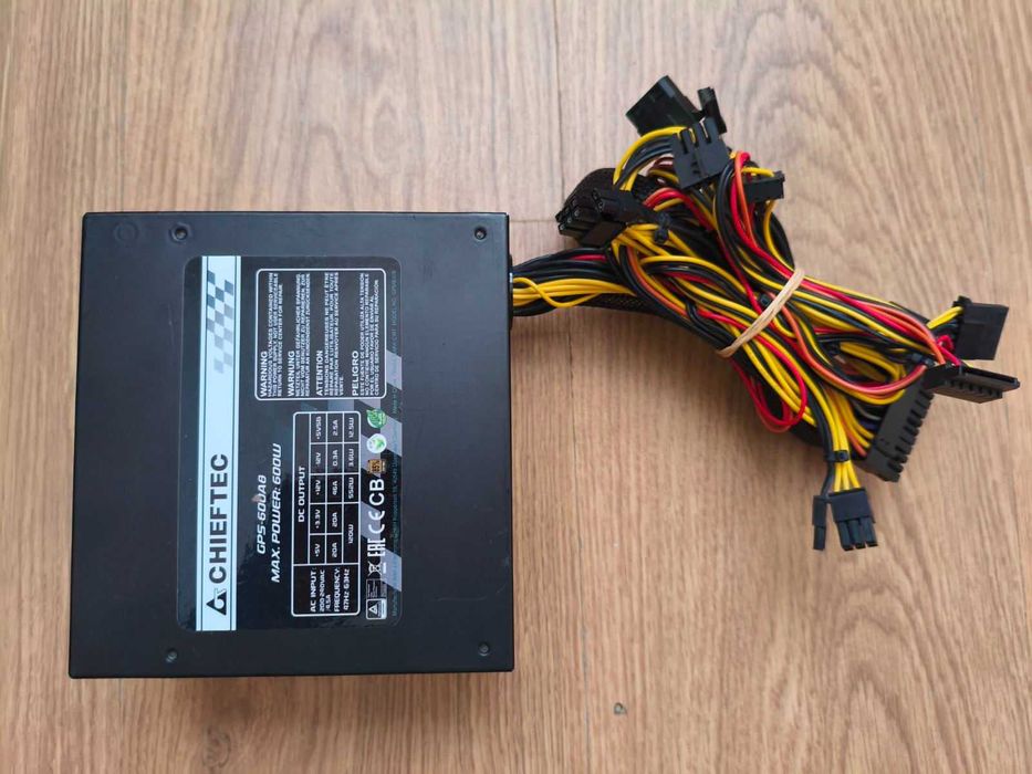 Блок питания Chieftec GPS-600A8 600W