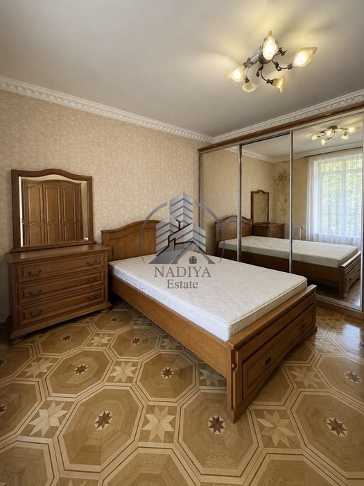 Оренда квартири в новобудові по вул. Сахарова з паркомісцем