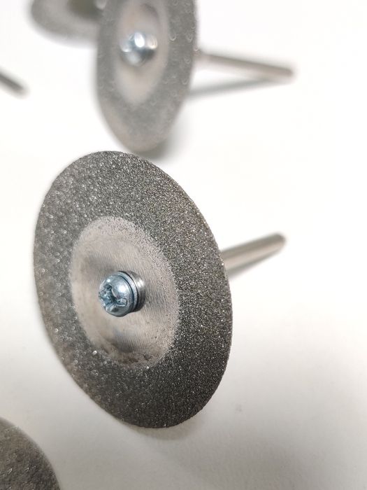 Алмазні диски 10 шт диам 35 з титановим покриттям гравер, дремель.