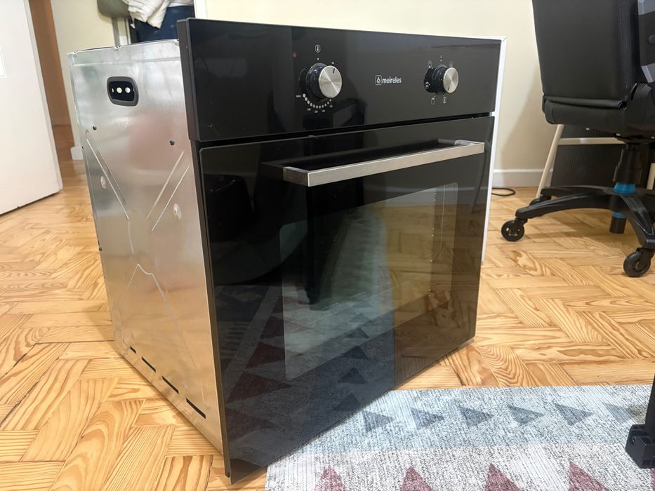 Forno de encastre preto Meireles