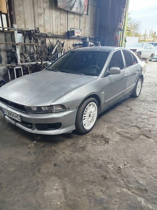 Mitsubishi galant 8 (акула)механика бенз 2.4
