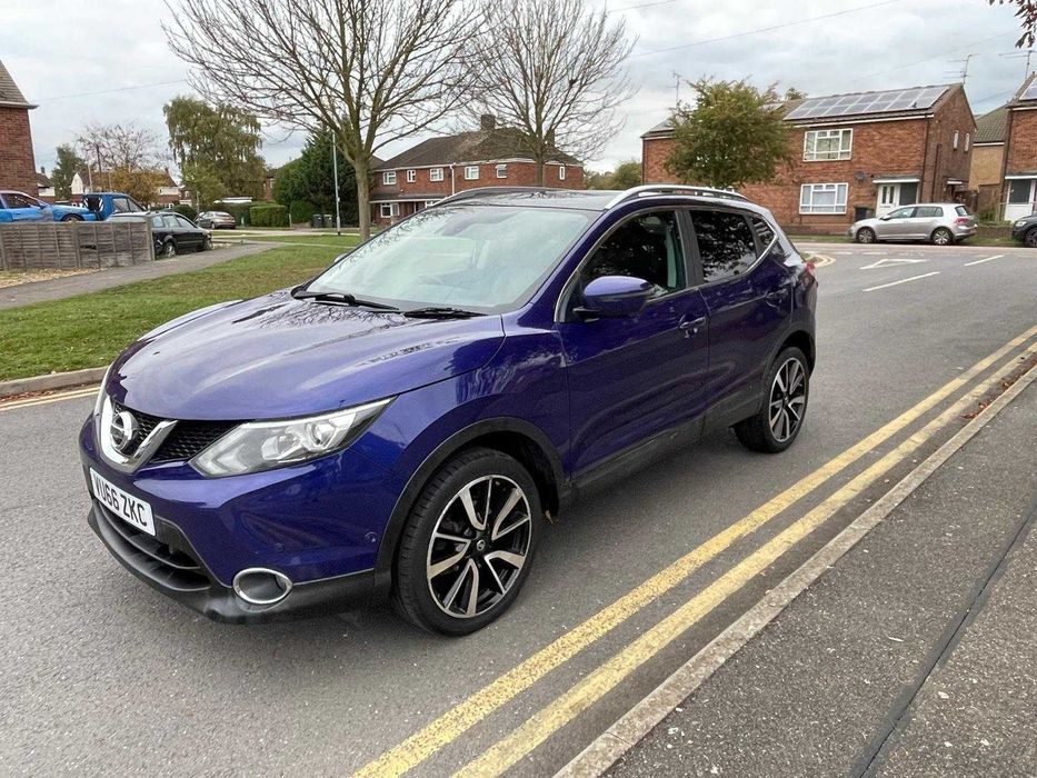 Nissan Qashqai 1.5 dCi Tekna (Inglês)