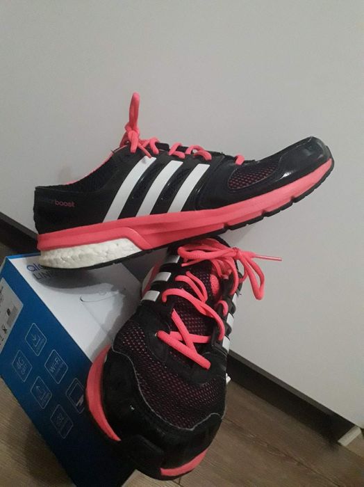 Sprzedam buty trenigowe adidas r40. 5
