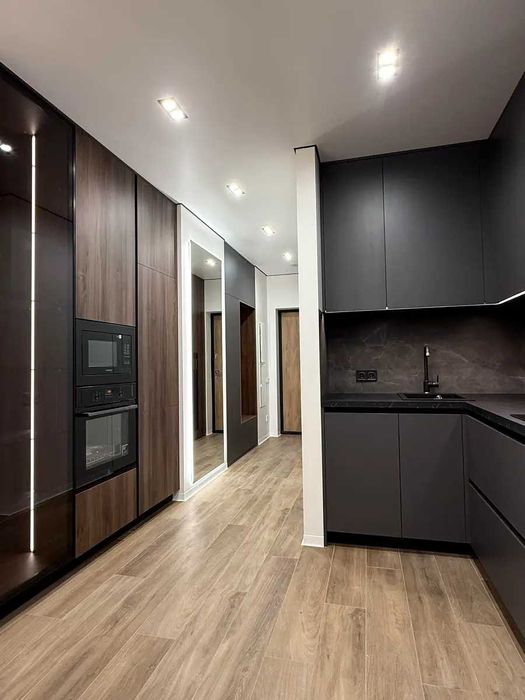 Продаж 3 кімнати Варшавський Змієнка Всеволода Ретровіль