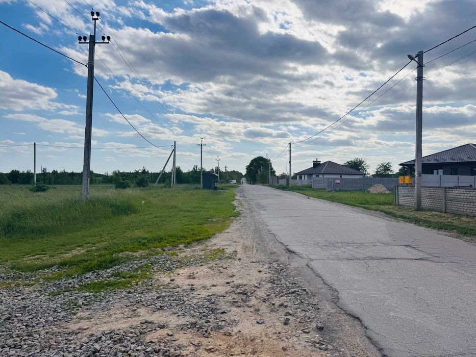 Продається земельна ділянка в с. Лука-Мелешківська