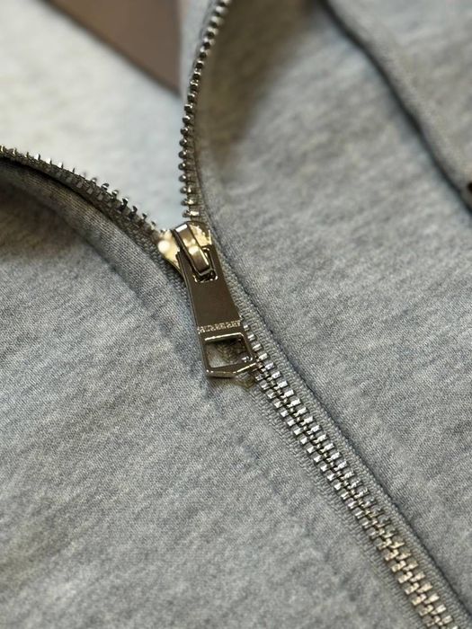 burberry zip