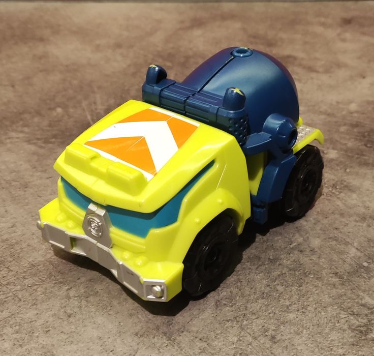 Transformers hasbro, rescue bots academy, betoniarka
