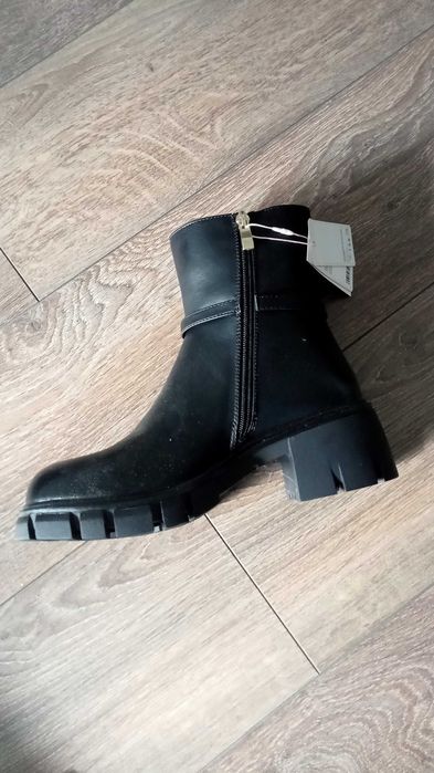 Buty damskie rozm.40