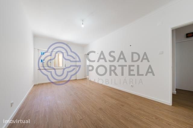 T3 com varanda no centro