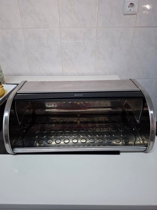 Caixa de pão brabantia