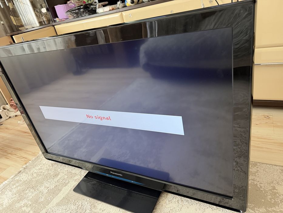 Телевізор Panasonic Viera TX-L42U3E 42 дюйми