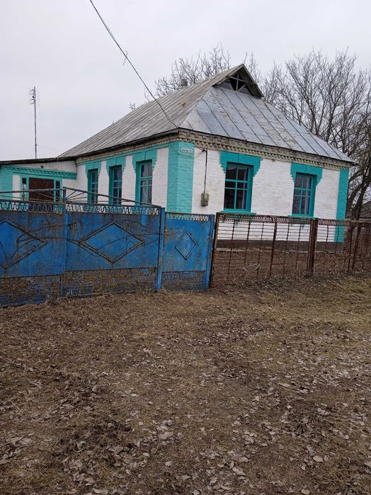 Продаж будинку в селі Острійки