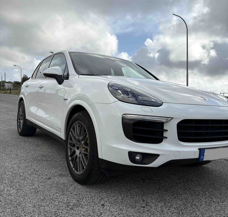 Porsche Cayenne S E-Hybrid