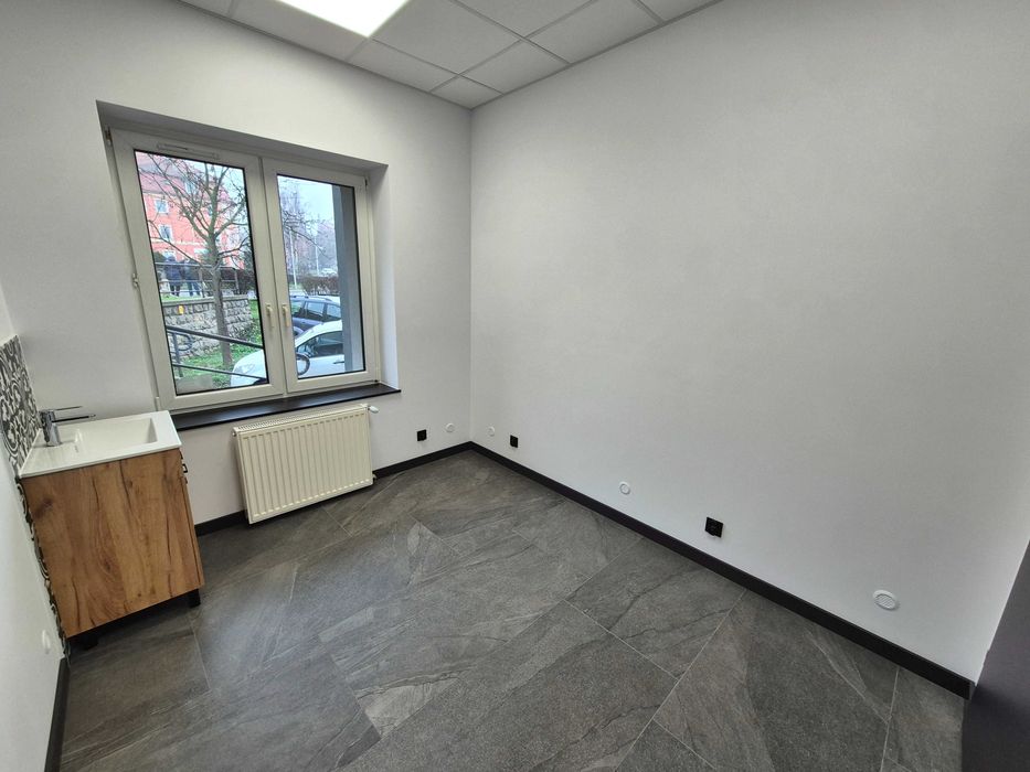 Nowoczesny Lokal 10,5m2 z WC, Lutycka 25 Kłodzko