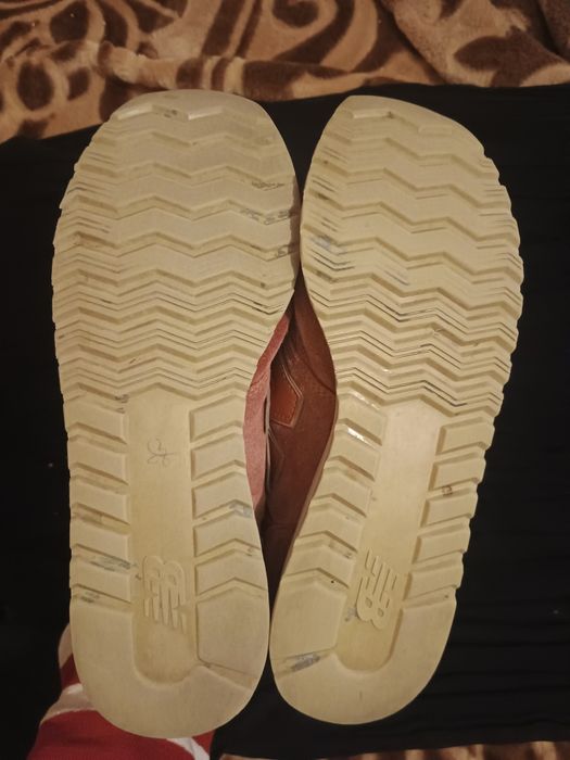 Buty sportowe różowe zamsz materiał rozm 39,5, 520 New Balance
