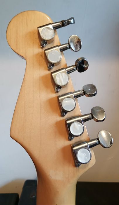 Guitarra Stratocaster Transfer Performer Series  USA