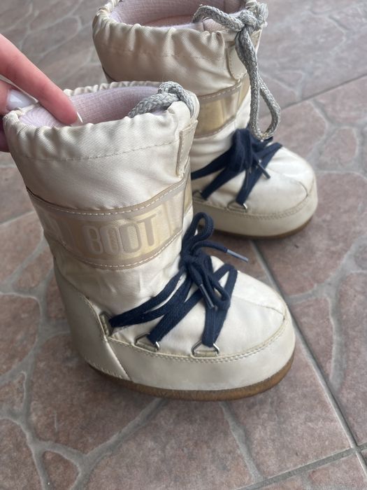 Moon boot дитячі