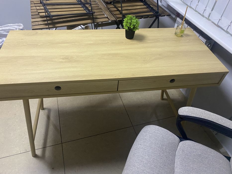 Стол письменный рабочий компьютерный офисный туалетный столик парта